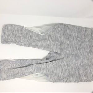 White lulu cropped tights!